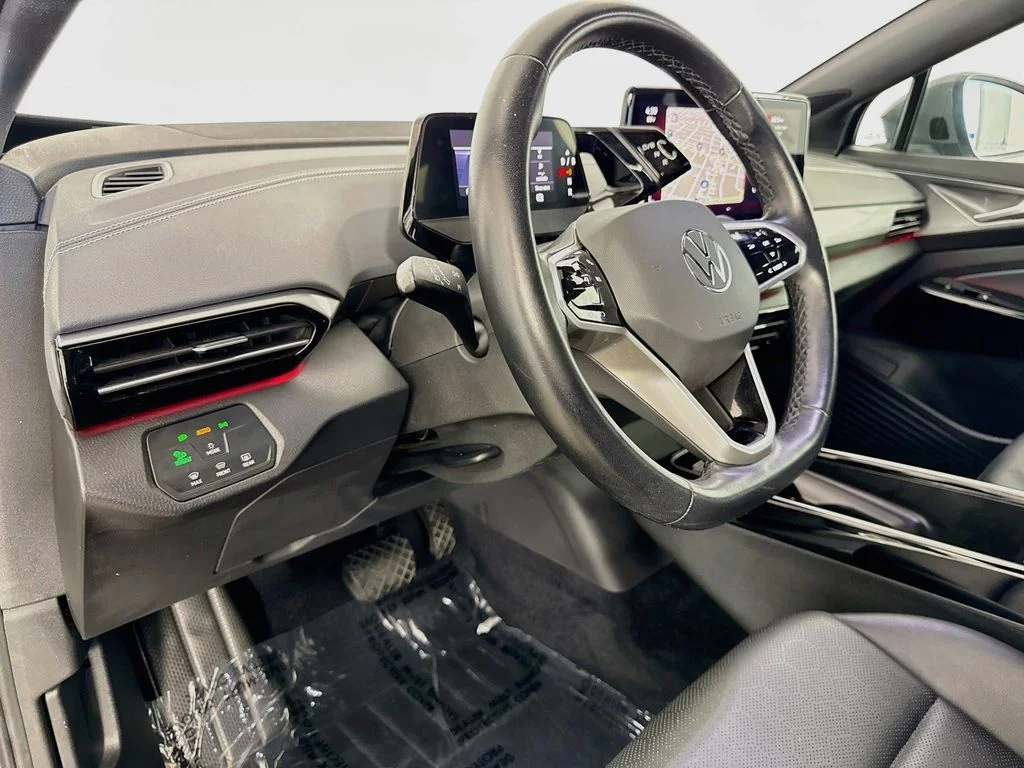 Used 2023 Gray Volkswagen Pro S image 9