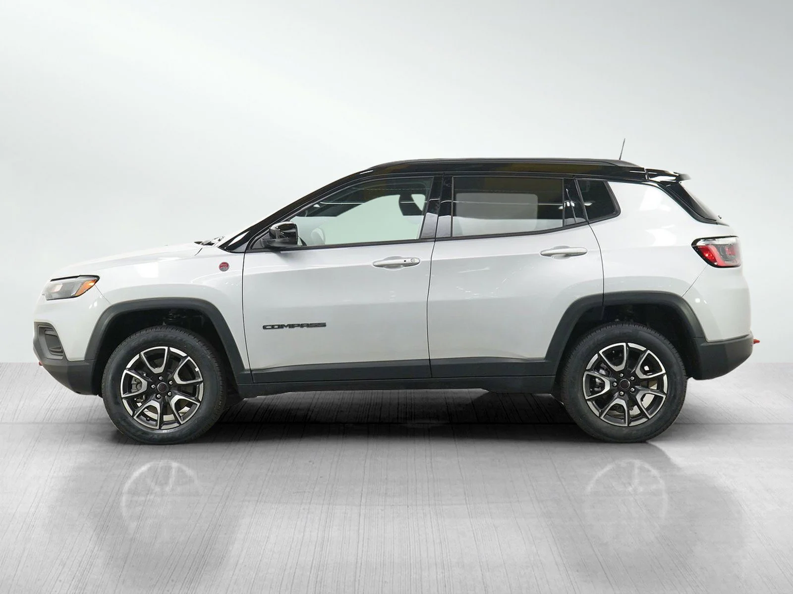 Used 2025 Jeep Compass Trailhawk with VIN 3C4NJDDN6ST557050 for sale in Wayzata, Minnesota