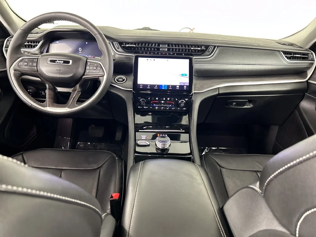 Used 2023 Black Jeep Limited image 19