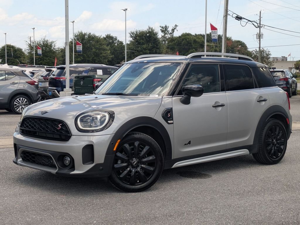 Used 2024 Silver MINI Iconic image 1