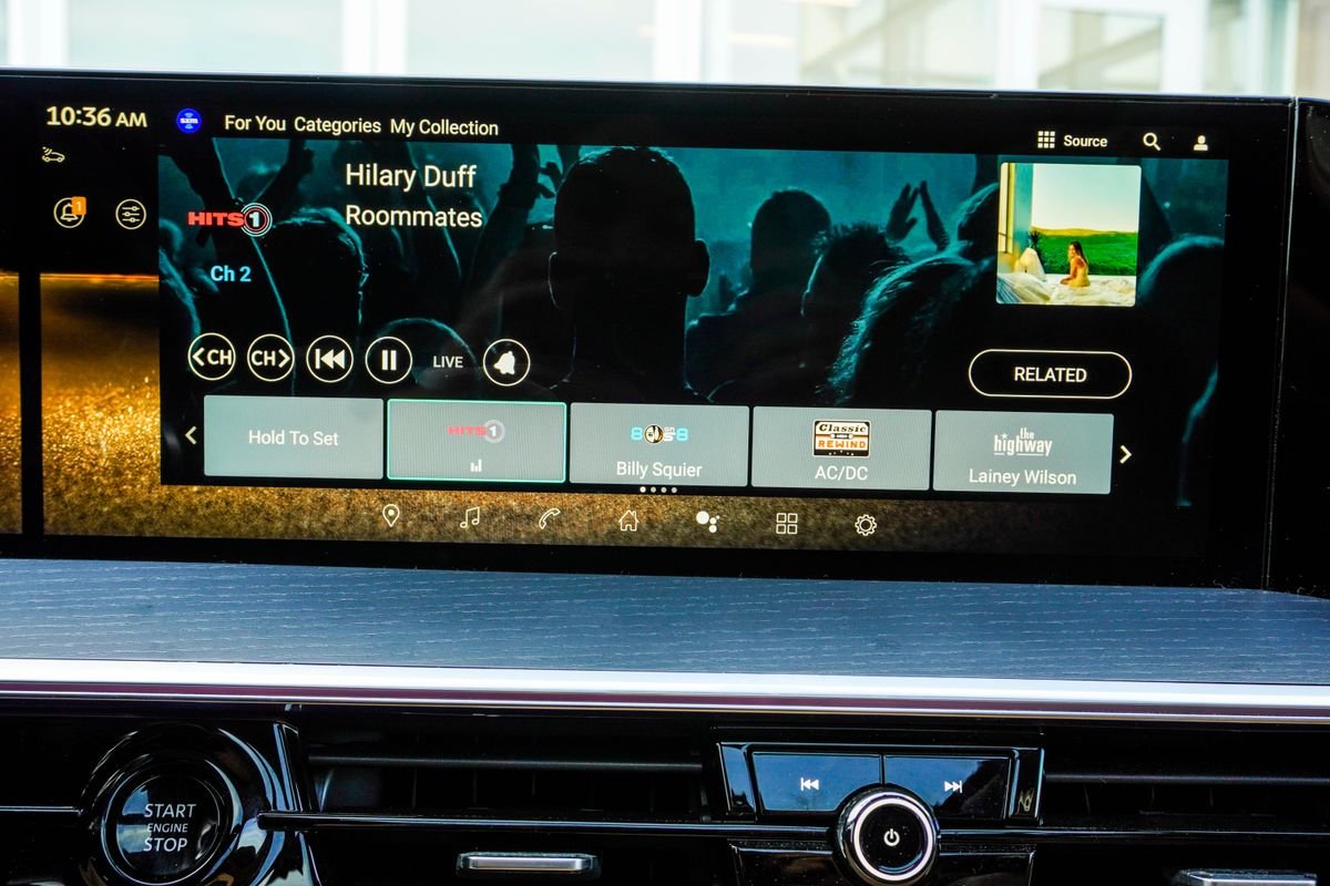 Used 2025 Black INFINITI SENSORY image 23
