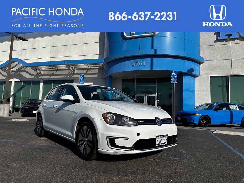 Used 2016 White Volkswagen SE image 1