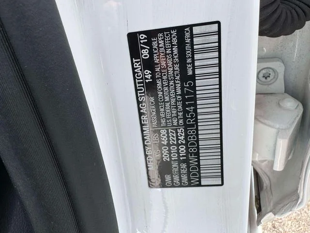 Used 2020 White Mercedes-Benz C 300 image 41