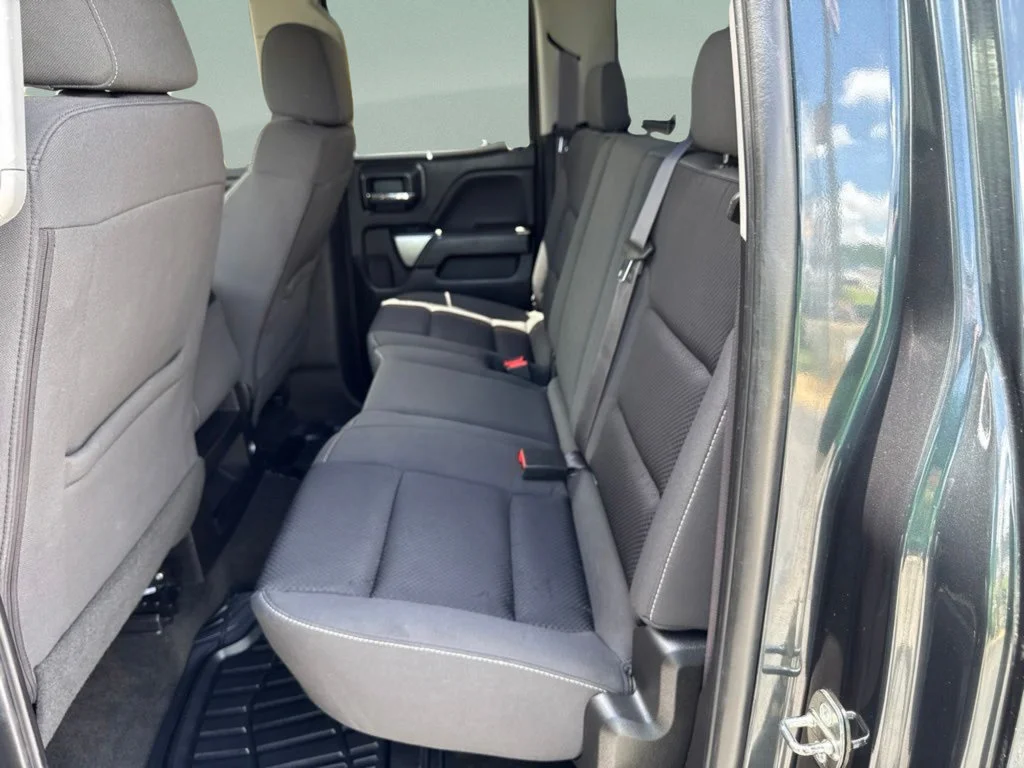 Used 2017 Graphite Metallic Chevrolet LT image 12