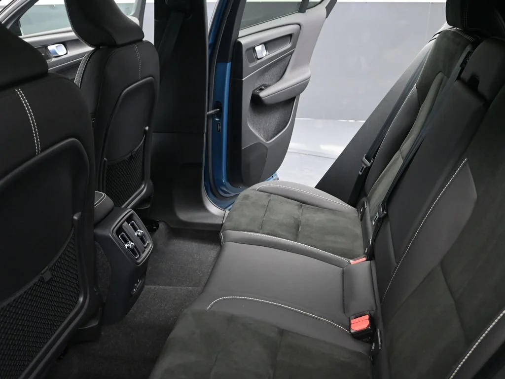 Certified Used 2022 Blue Volvo Ultimate image 10