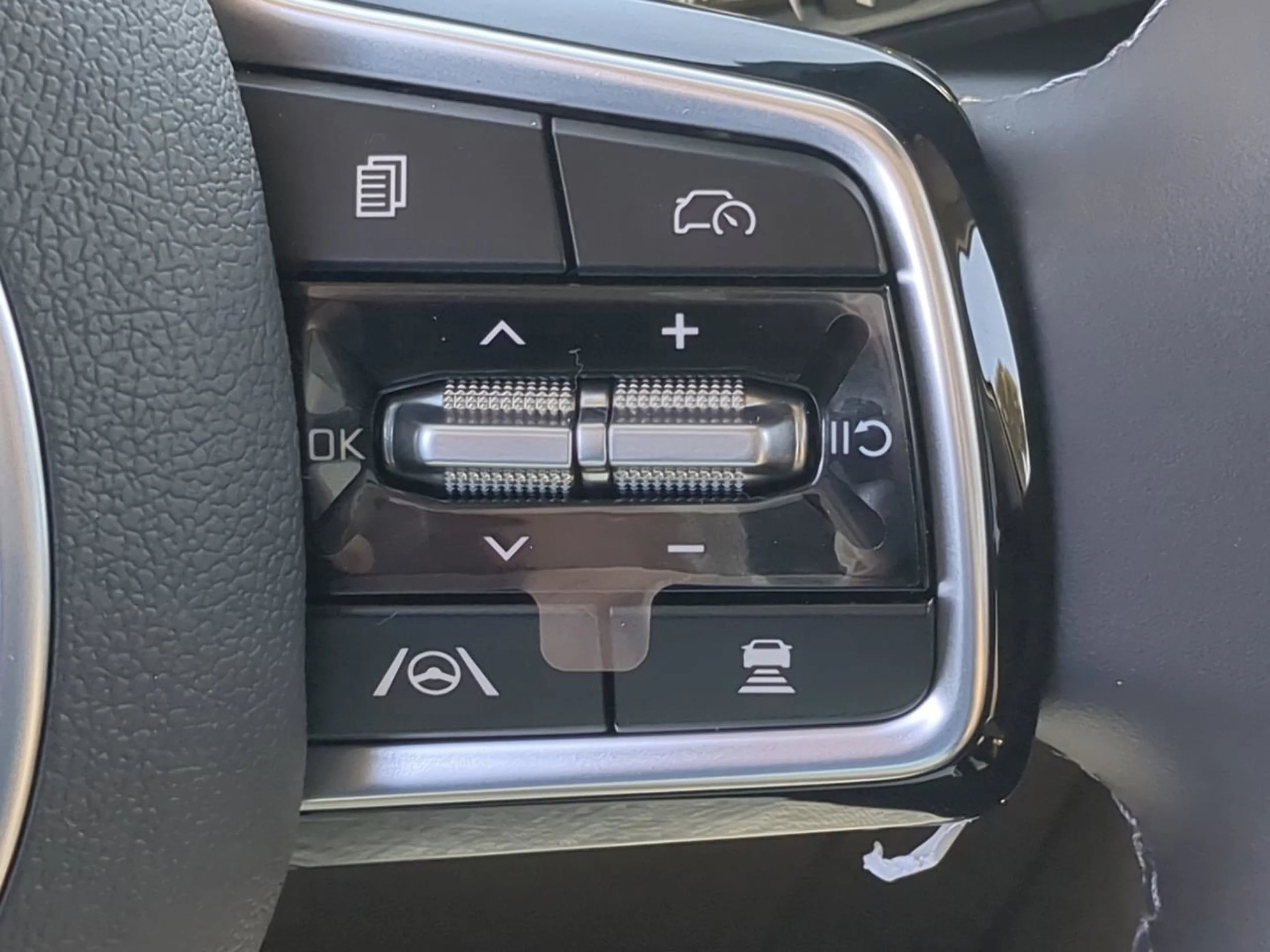 New 2026 Aurora Black Pearl Kia LXS image 29