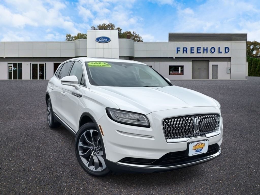 2023 Lincoln Nautilus Reserve AWD's photo