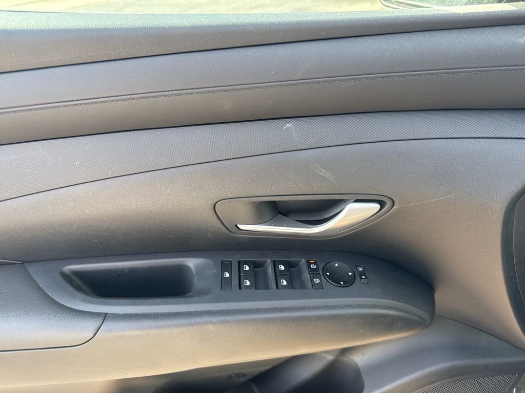 Certified Used 2025 Green Hyundai SE image 14