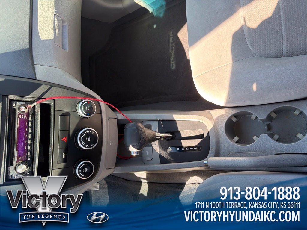 Used 2007 Silver Kia EX image 19