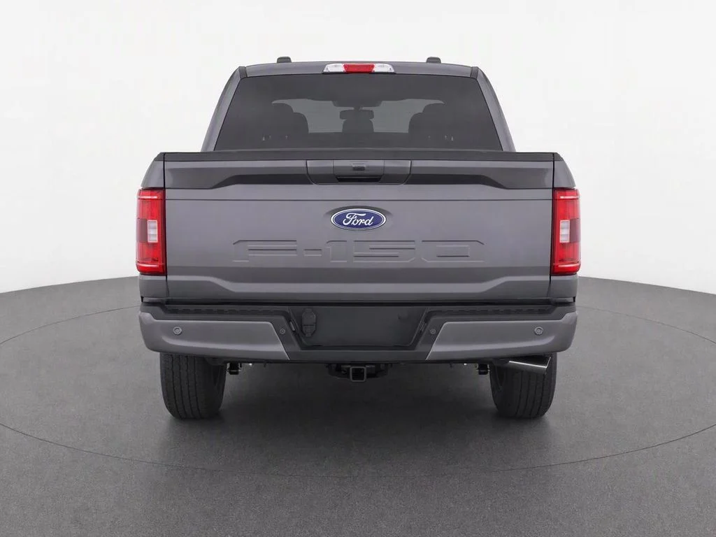 Used 2023 Gray Ford XLT image 6