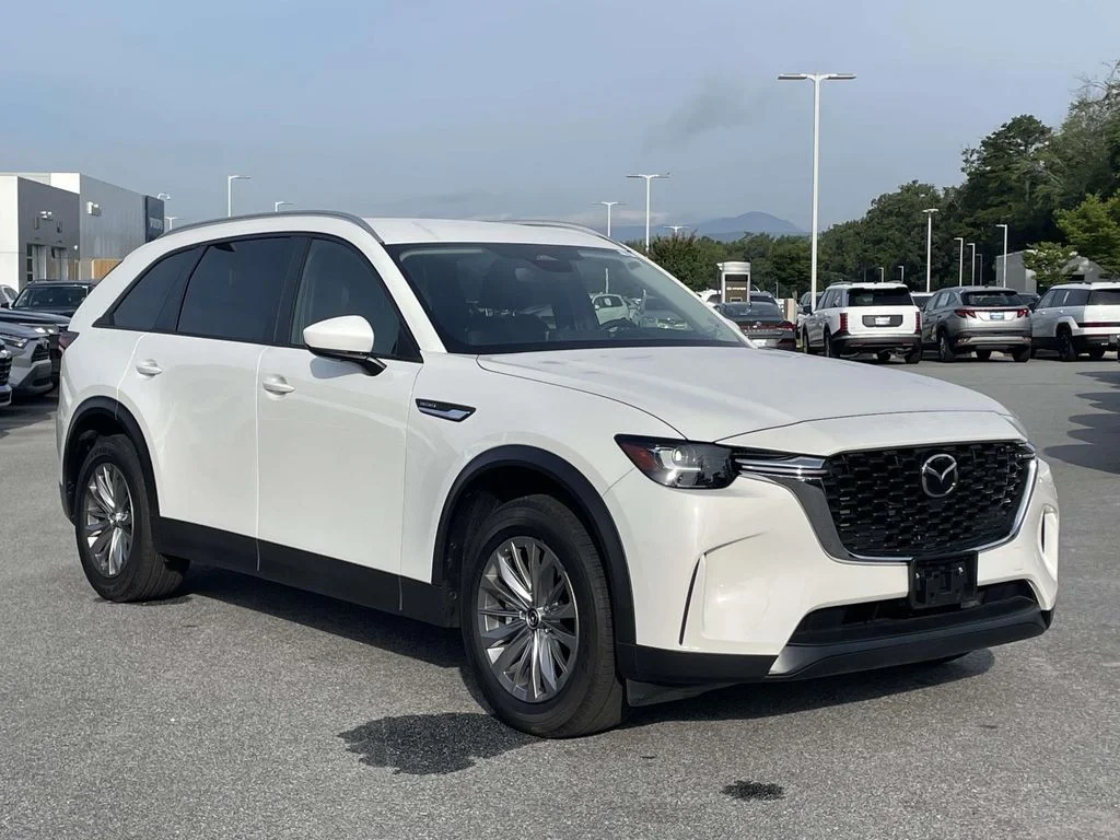 Used 2025 Rhodium White Premium Mazda Select Package image 1