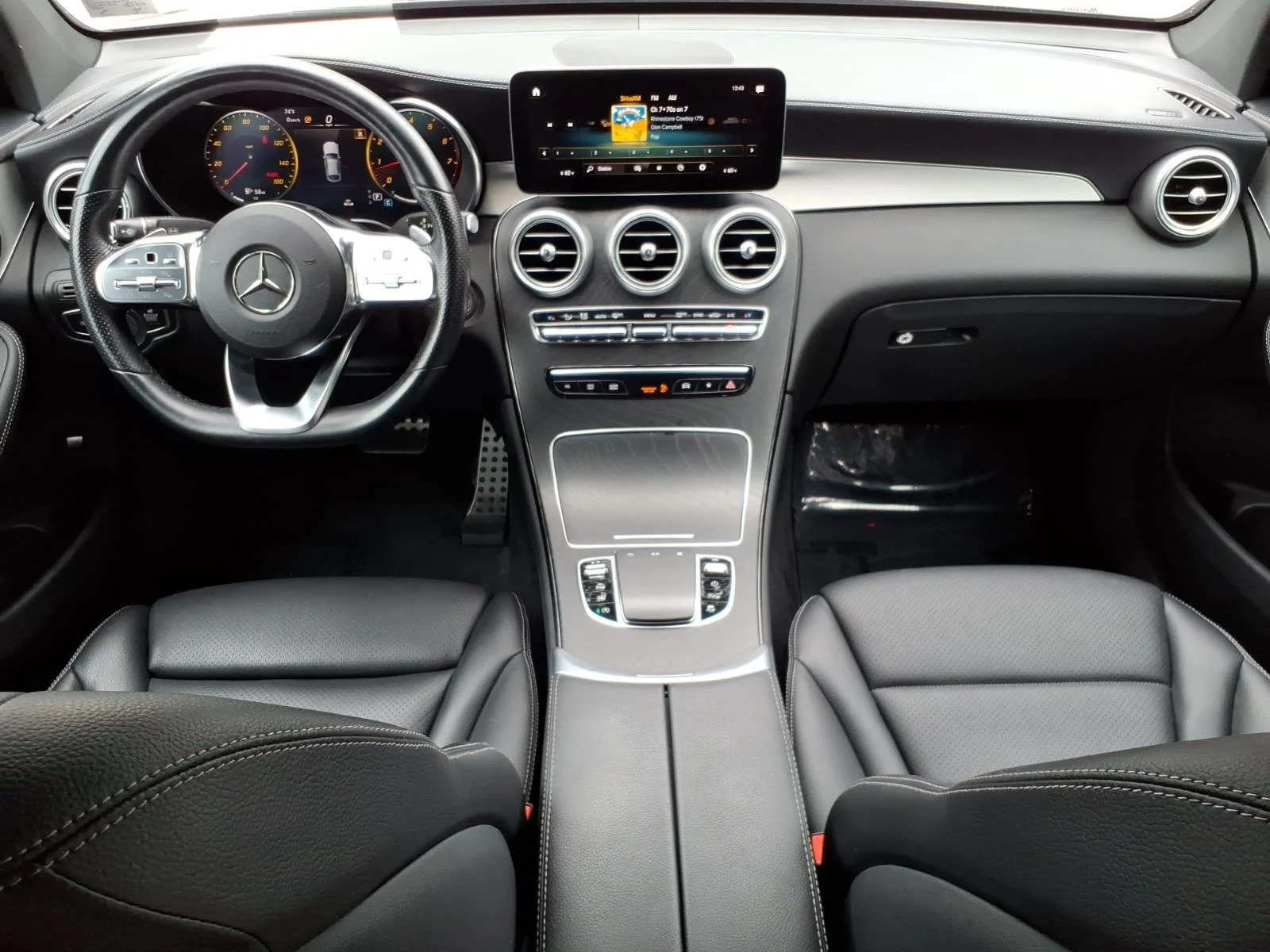 Used 2023 Black Mercedes-Benz GLC 300 image 29