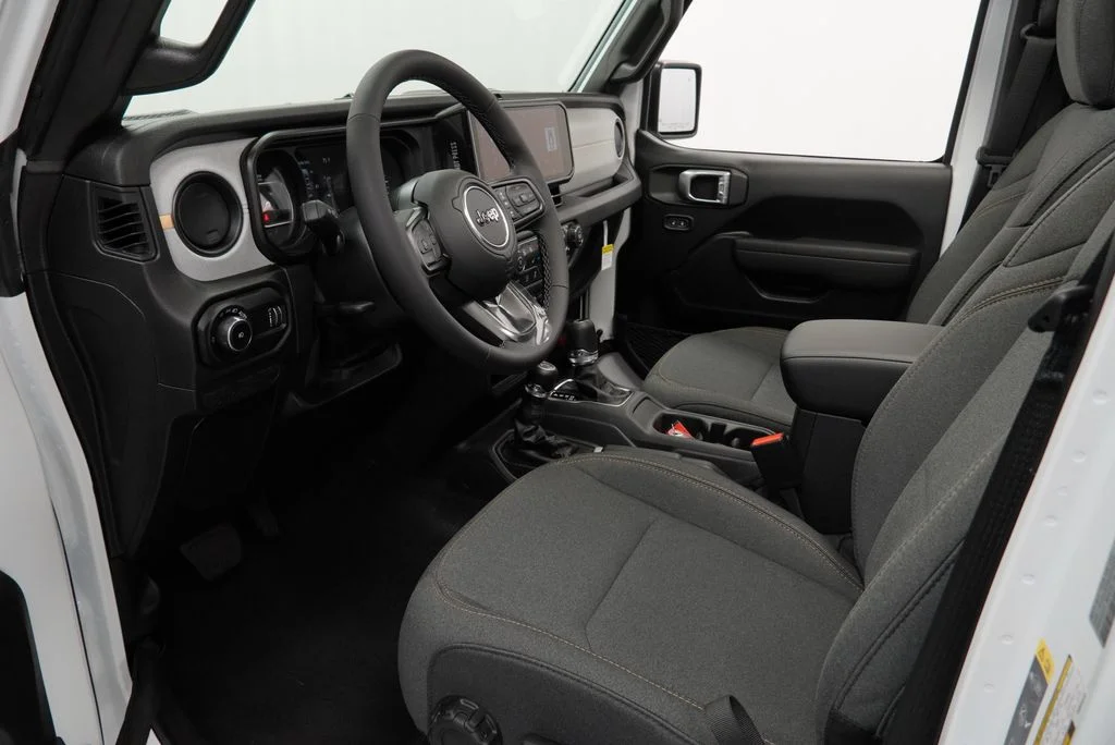 New 2027 Bright White Clear-Coat Paint Jeep Sport S image 16