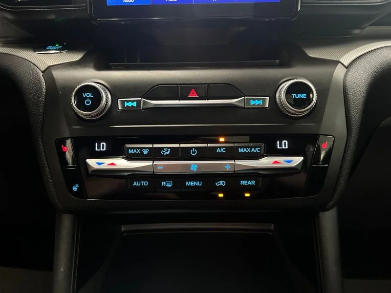 Used 2020 Gray Ford XLT image 30
