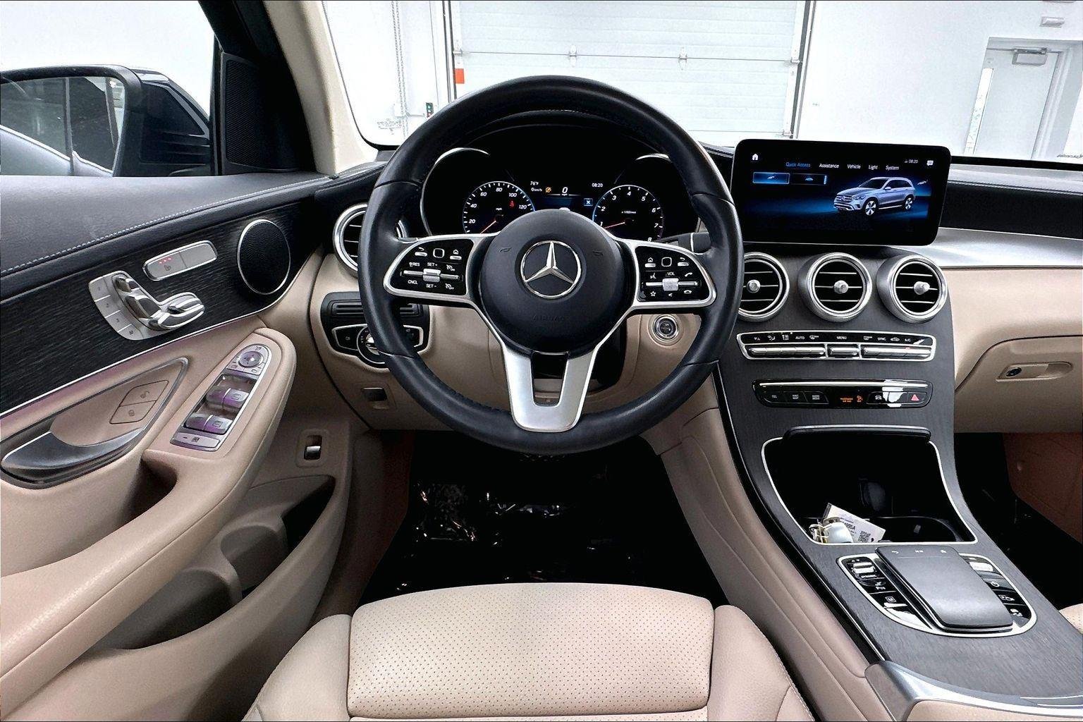 Used 2022 Lunar Blue Metallic Mercedes-Benz GLC 300 image 11