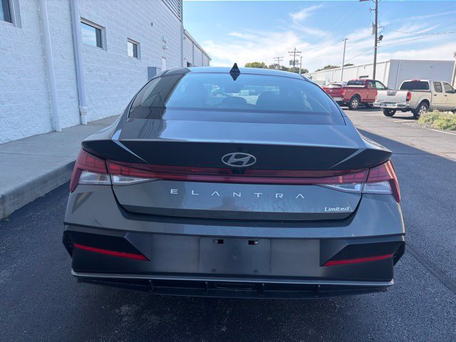 Certified Used 2025 Gray Hyundai Limited image 4