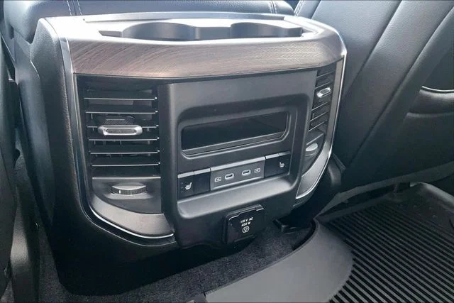 New 2026 Granite Crystal Metallic Clear-Coat Exterior Paint RAM Laramie image 18