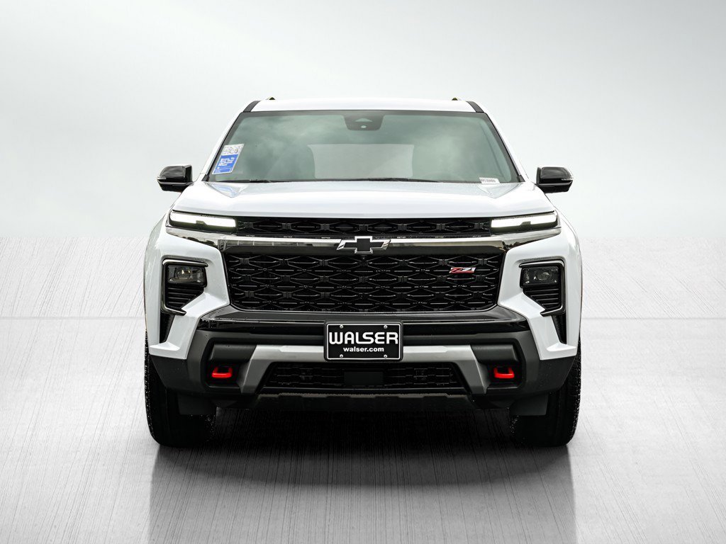 New 2026 Polar White Tricoat Chevrolet Z71 image 2