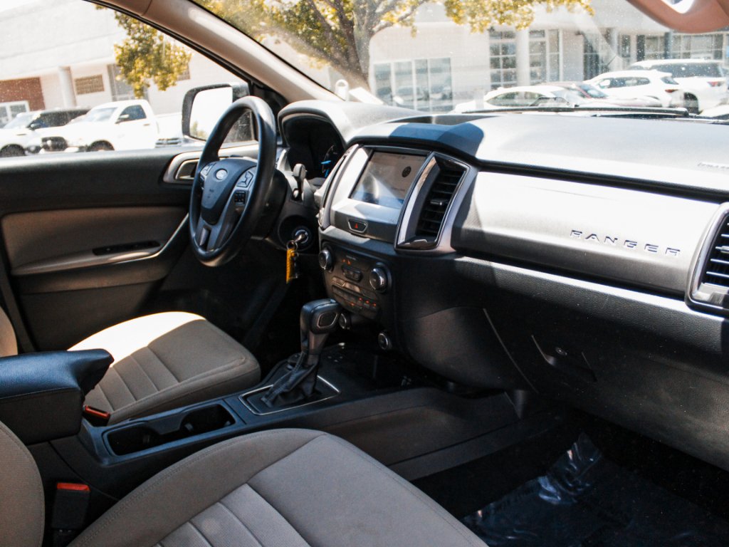 Used 2020 Iconic Silver Metallic Ford XLT image 28