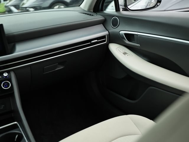 Used 2024 Aero Silver Hyundai SEL image 27