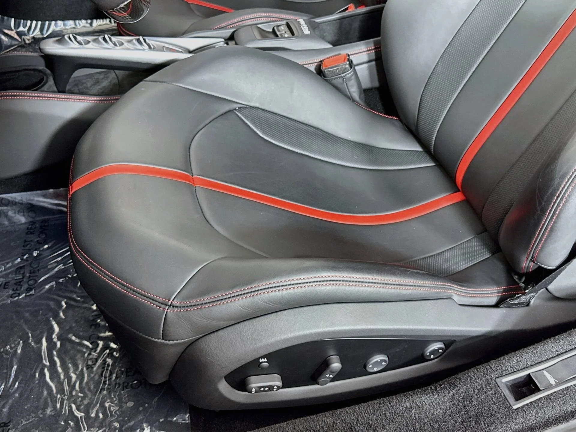 Certified Used 2022 Rosso Scuderia Ferrari Base image 18