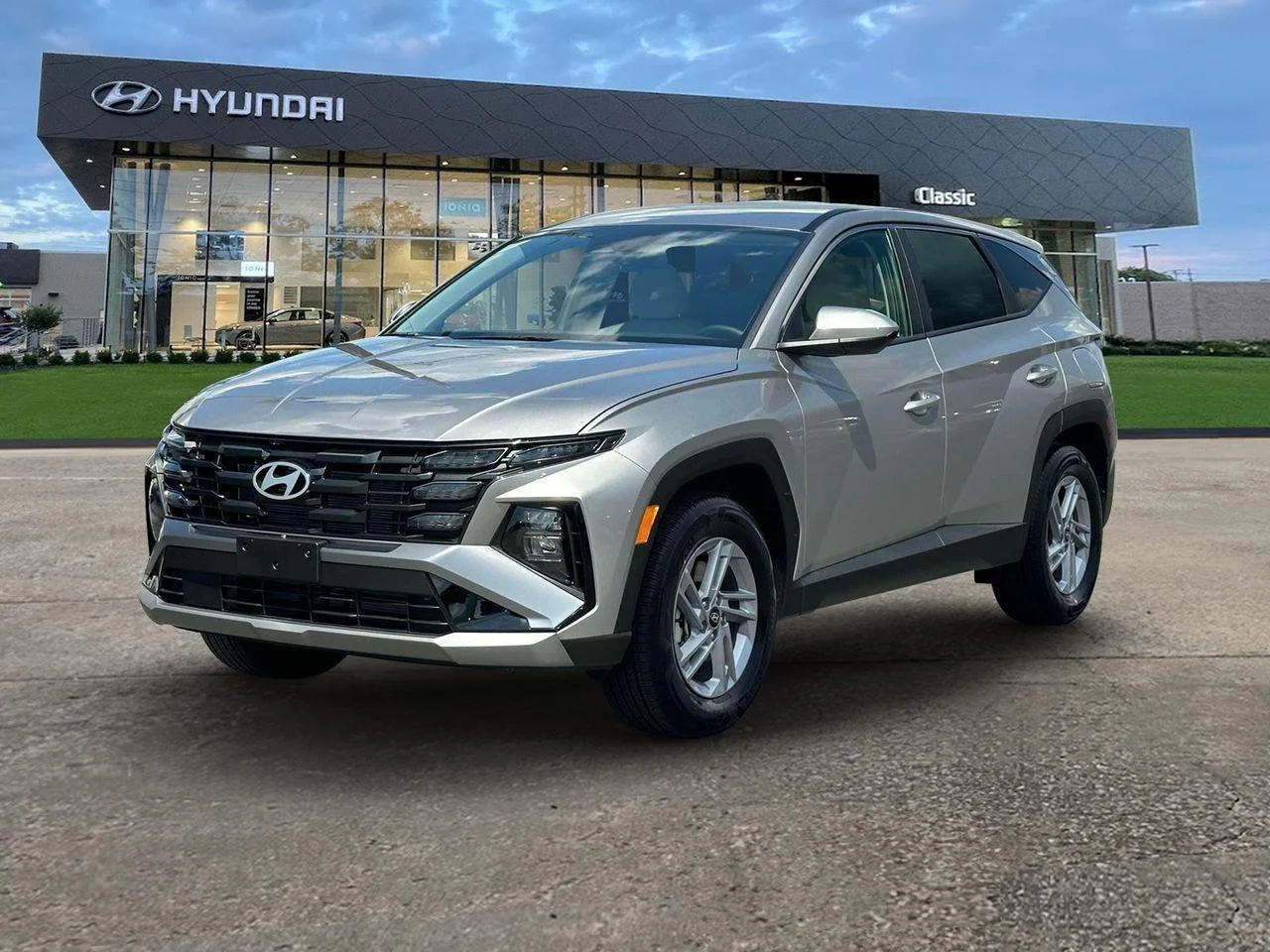 New 2026 Shimmering Silver Metallic Hyundai SE image 1