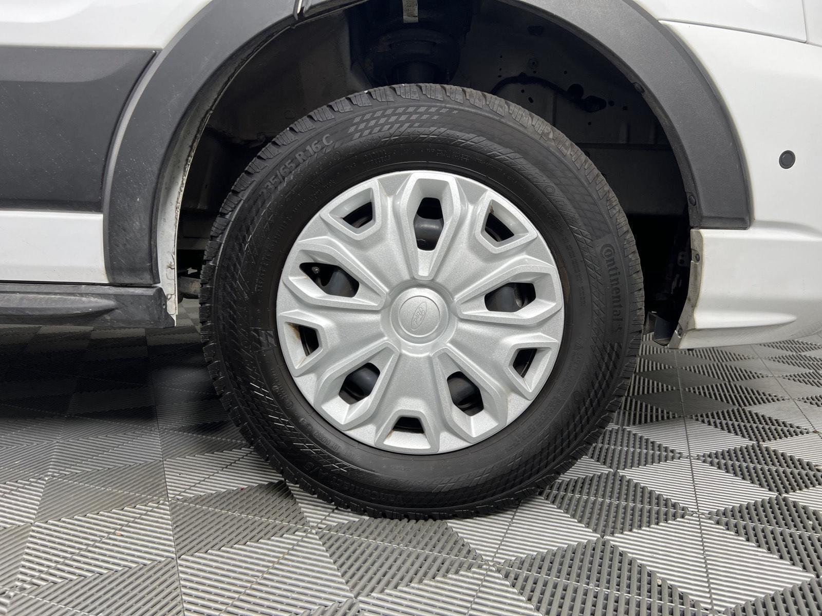 Used 2026 Oxford White Ford 350 XLT image 12
