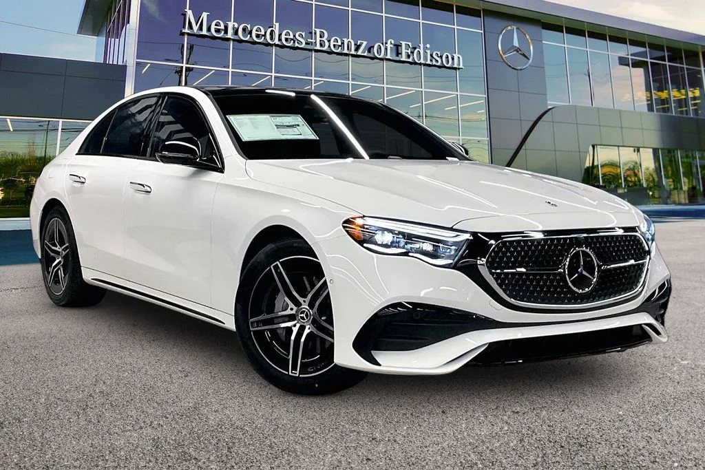 2026 Mercedes-Benz E-Class E350 4MATIC's photo