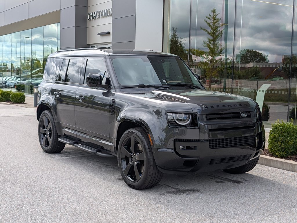 New 2026 Carpathian Grey Land Rover X-Dynamic SE image 9