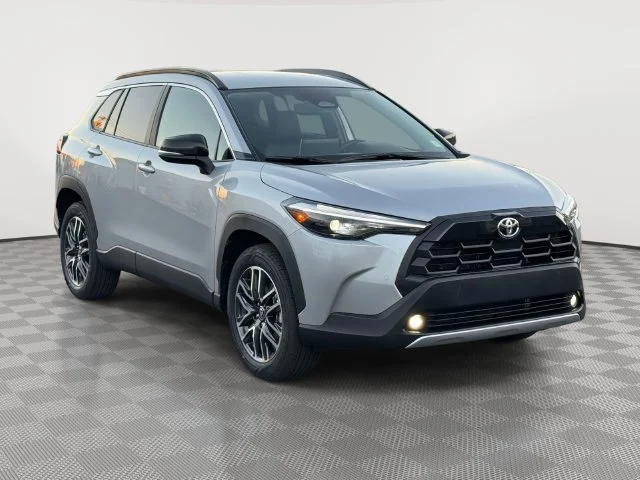 Used 2026 Silver Toyota XLE image 4