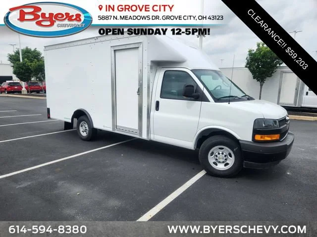 2024 Chevrolet Express Cutaway Base
