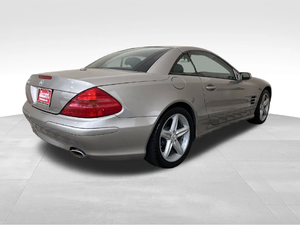 Used 2006 Gray Mercedes-Benz SL 500 image 5