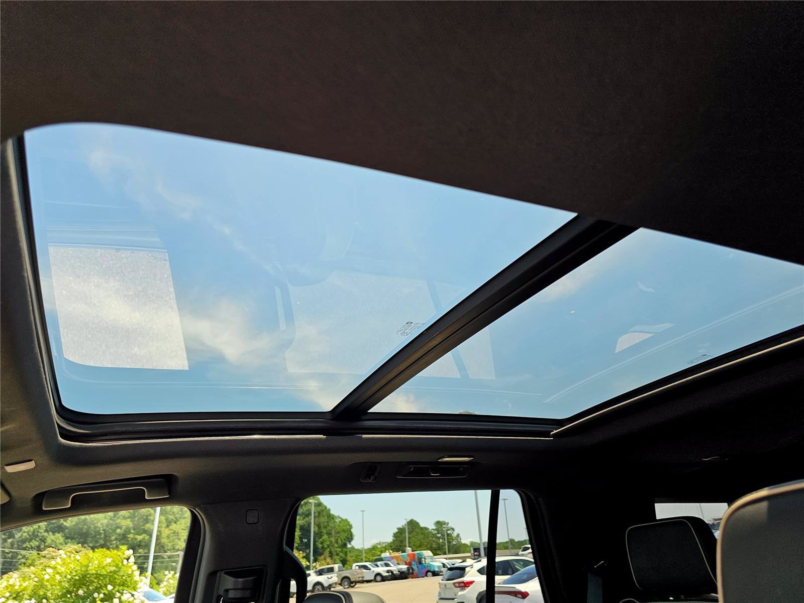 Used 2021 Shadow Gray Metallic Chevrolet Premier image 19
