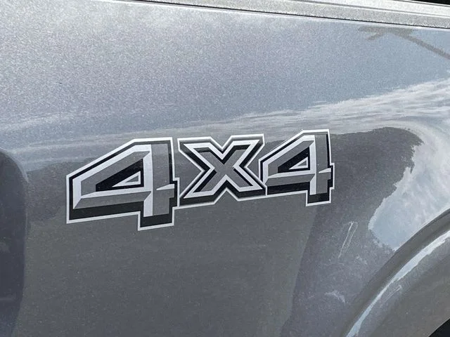 New 2026 Carbonized Gray Metallic Ford XLT image 8