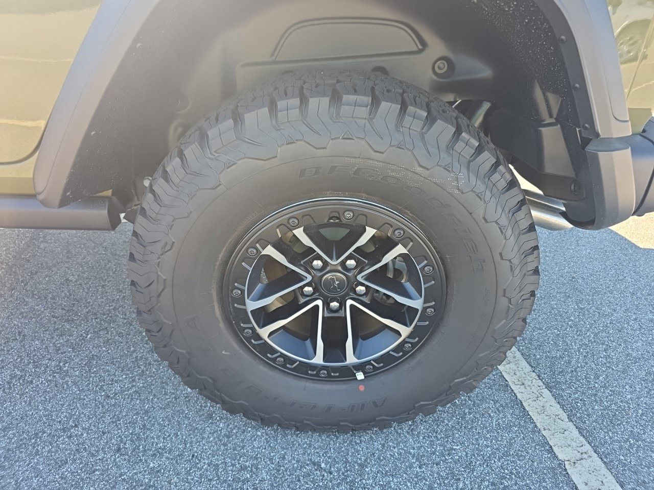 New 2027 41 Paint Jeep Moab 392 image 14