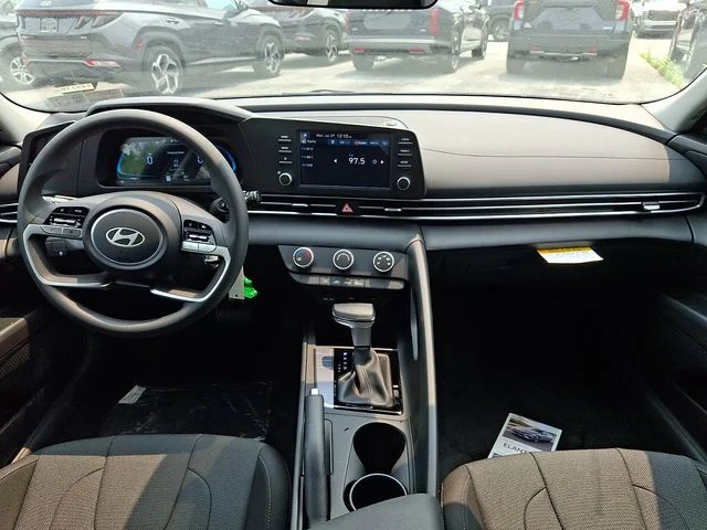 New 2026 Black Hyundai SE image 10