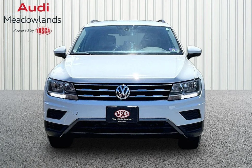 Used 2019 White Volkswagen 2.0T SE image 2