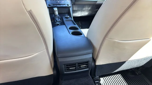 Used 2014  Lexus 250 image 21