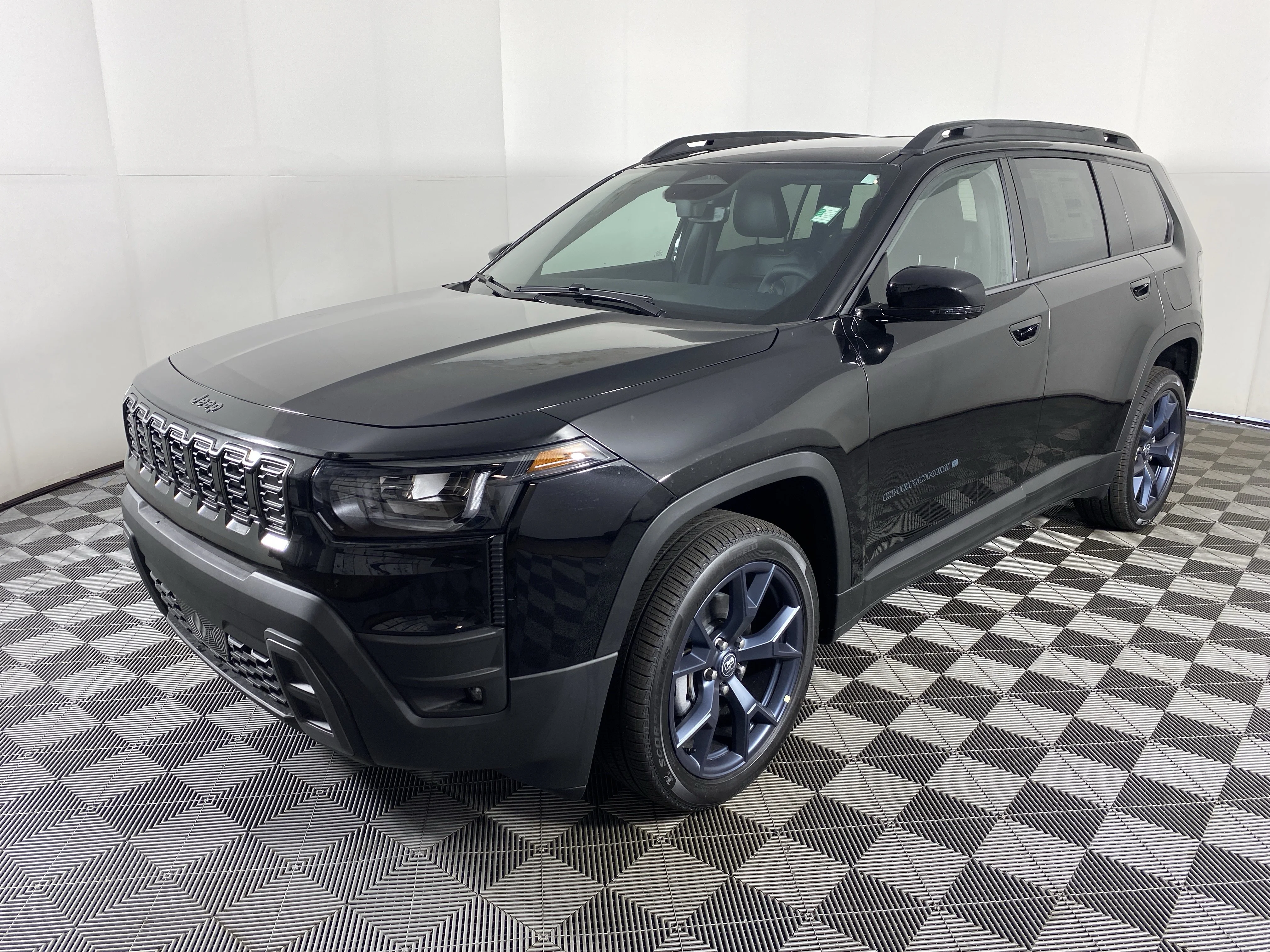 New 2026 Diamond Black Crystal Pearl-Coat Exterior Paint Jeep  image 10