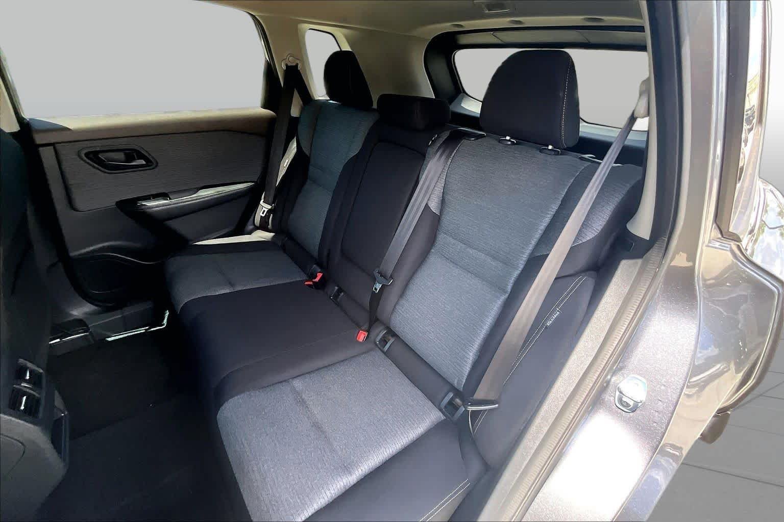 Used 2021 Gun Metallic Nissan S image 18