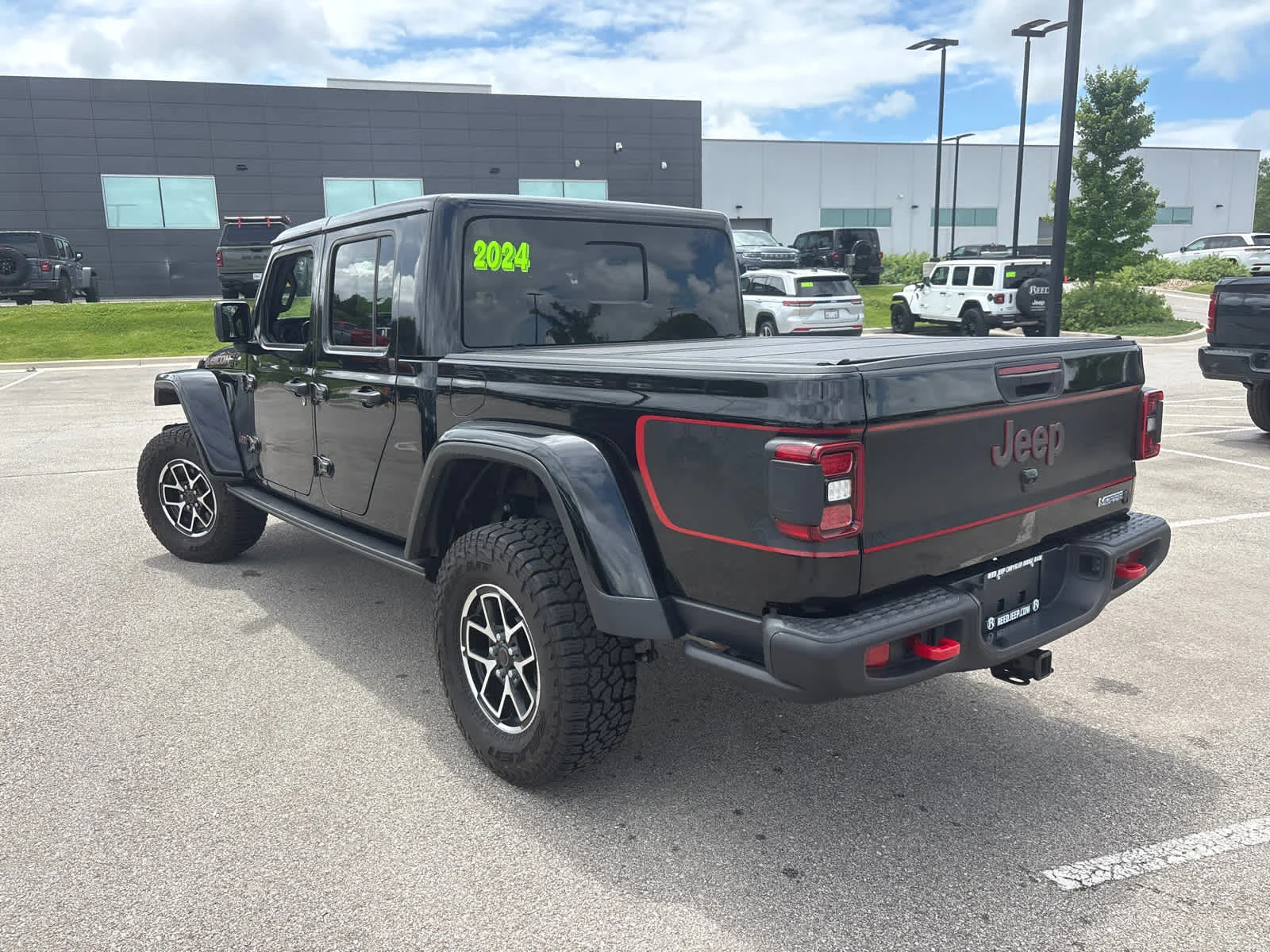 Used 2024 BLACK Jeep Rubicon image 7