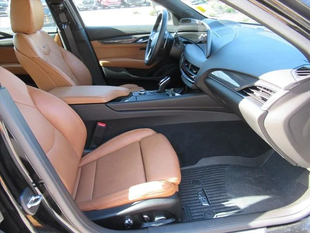 Used 2025 Black Cadillac Premium Luxury image 11