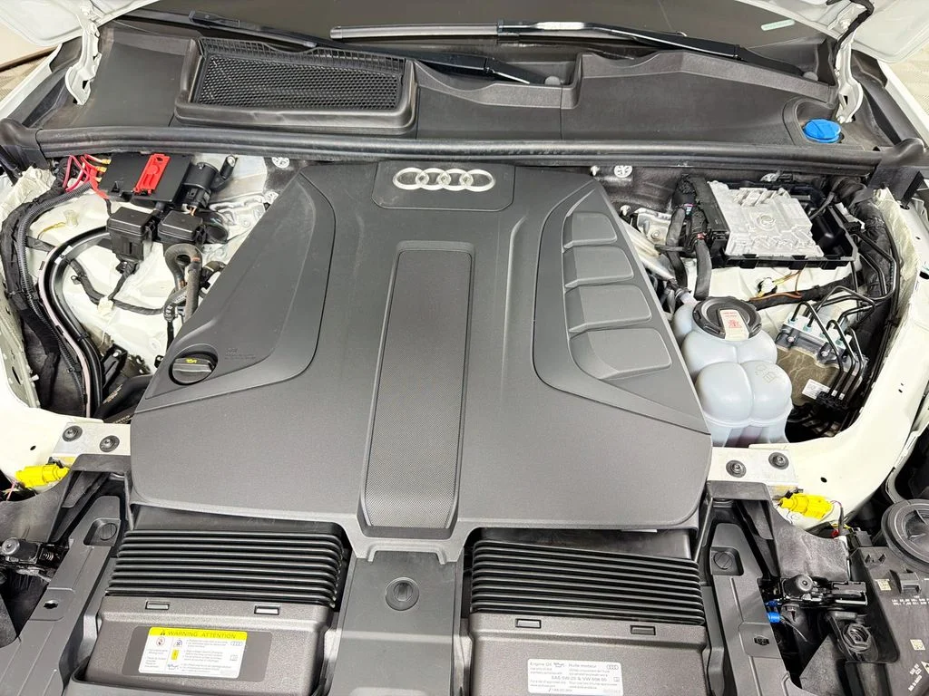 Used 2021 Carrara White Audi 45 Premium image 32