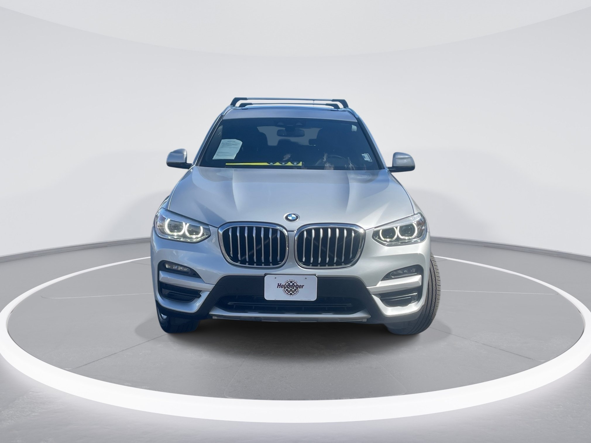 Used 2020 Glacier Silver Metallic BMW xDrive30i image 2