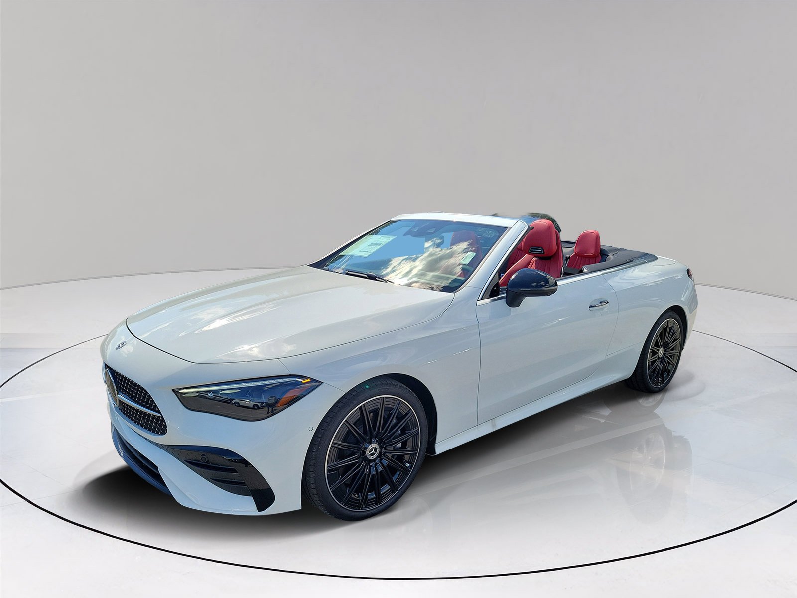 New 2027 Polar White Mercedes-Benz CLE 450 image 3