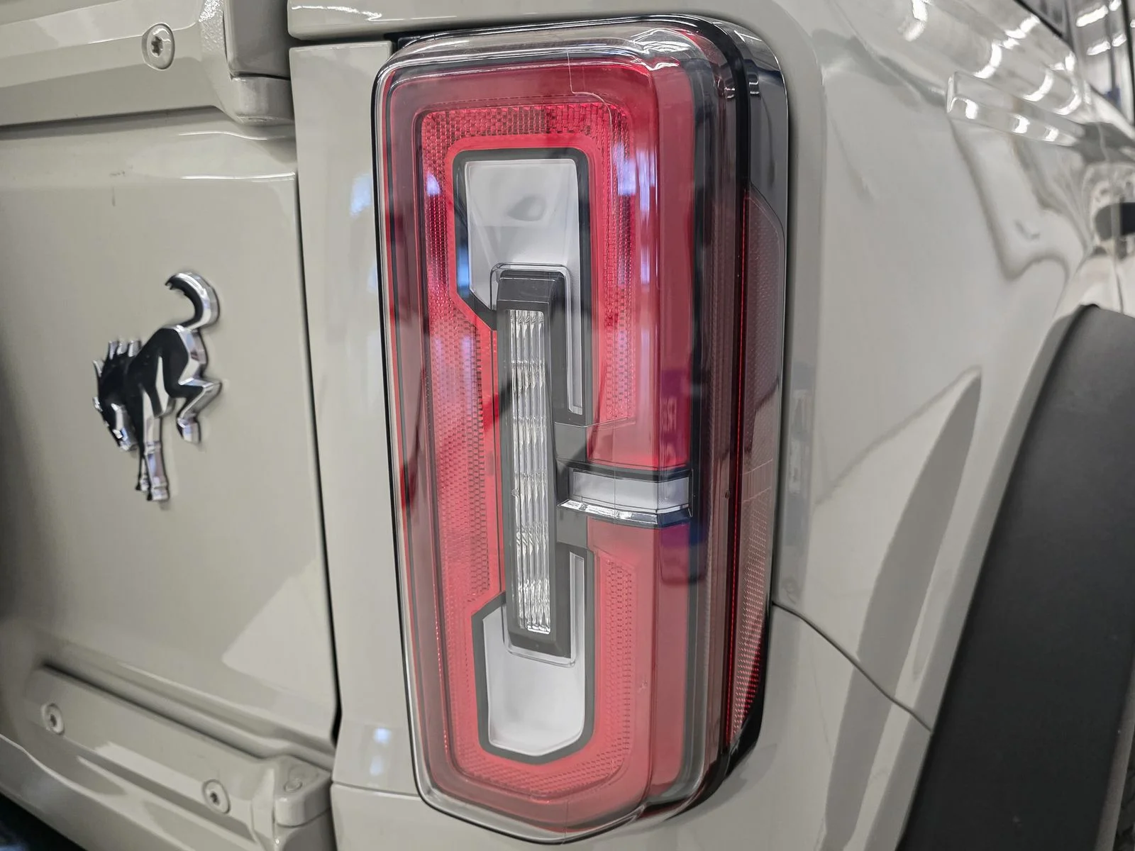 New 2025 Desert Sand Ford Badlands® image 15