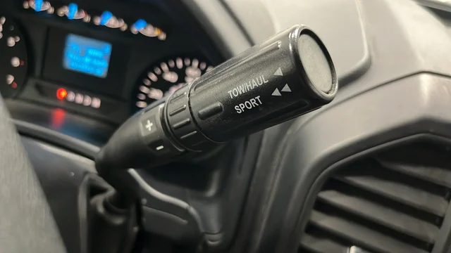 Used 2017 Oxford White Ford XL image 18