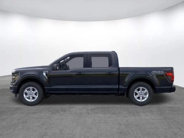 New 2026 Agate Black Metallic Ford XLT image 3