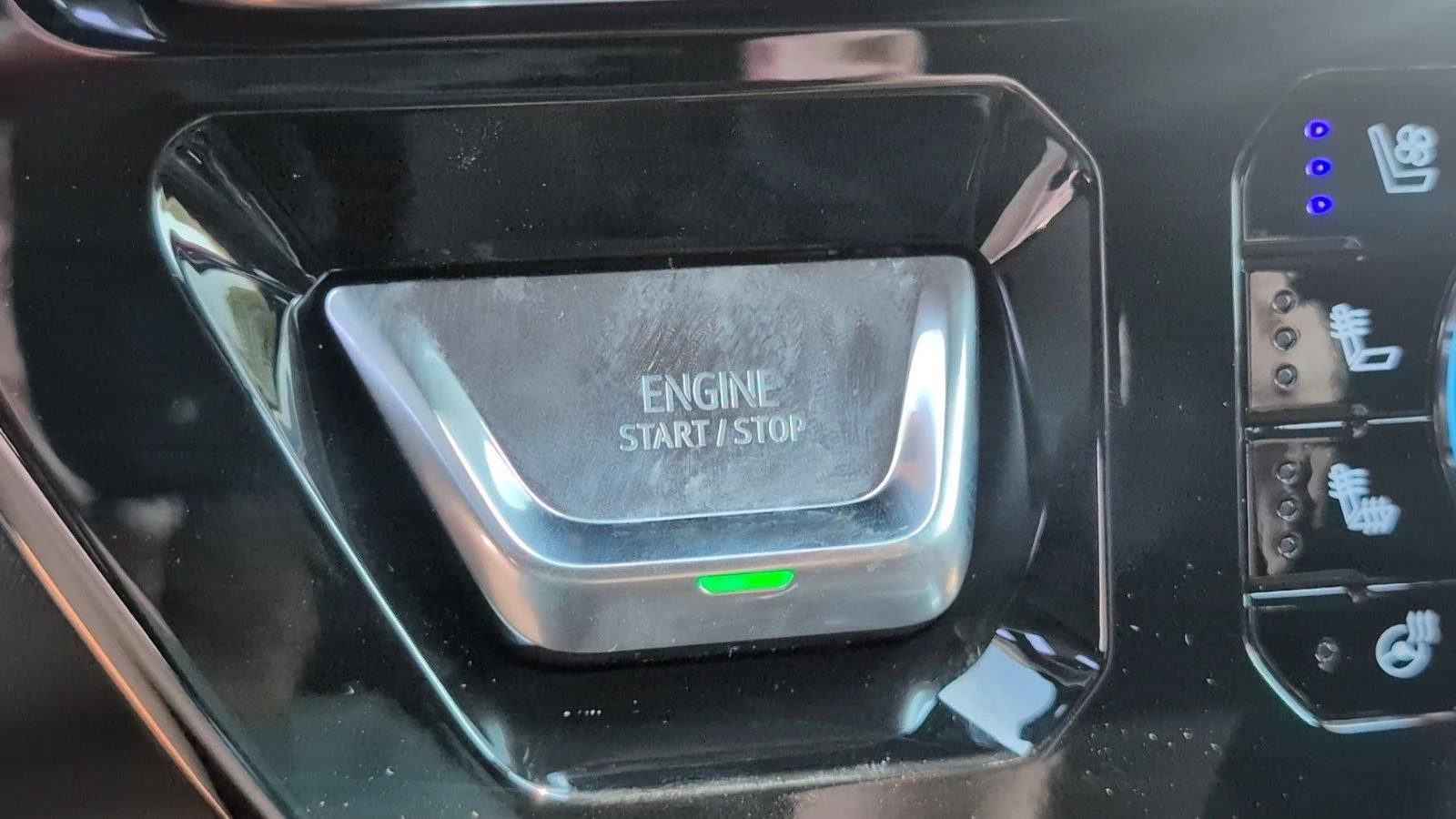 New 2026 Sterling Metallic GMC Denali image 27