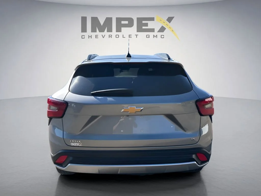 Used 2025 Sterling Gray Metallic Chevrolet LT image 4